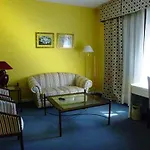 호텔 Cigueenas 3*