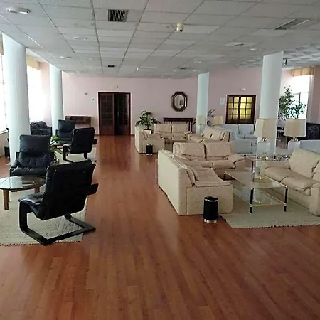 Hotel Cigueenas Trujillo